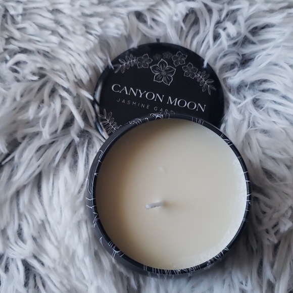 Canyon moon candle - Picture 1 of 2